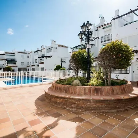 Puerto De La Duquesa Beach Apartment Castillo de Sabinillas Extérieur photo